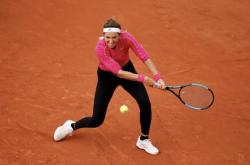 NG娱乐-阿扎伦卡爆冷击败公牛，精彩发挥引爆全场！的简单介绍