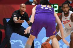 南宫28-窗口期体能课后；拜仁慕尼黑绝杀压哨备战意大利杯；话题不断；训练强度明显提升(拜仁慕尼黑拒绝冬窗引援)